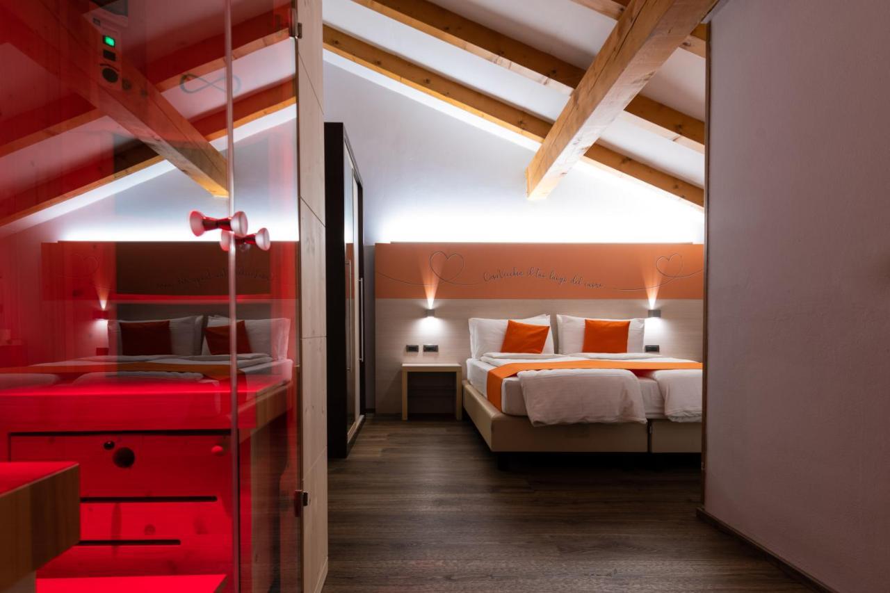 Albergo Casavecchia Tilliarn Exterior foto