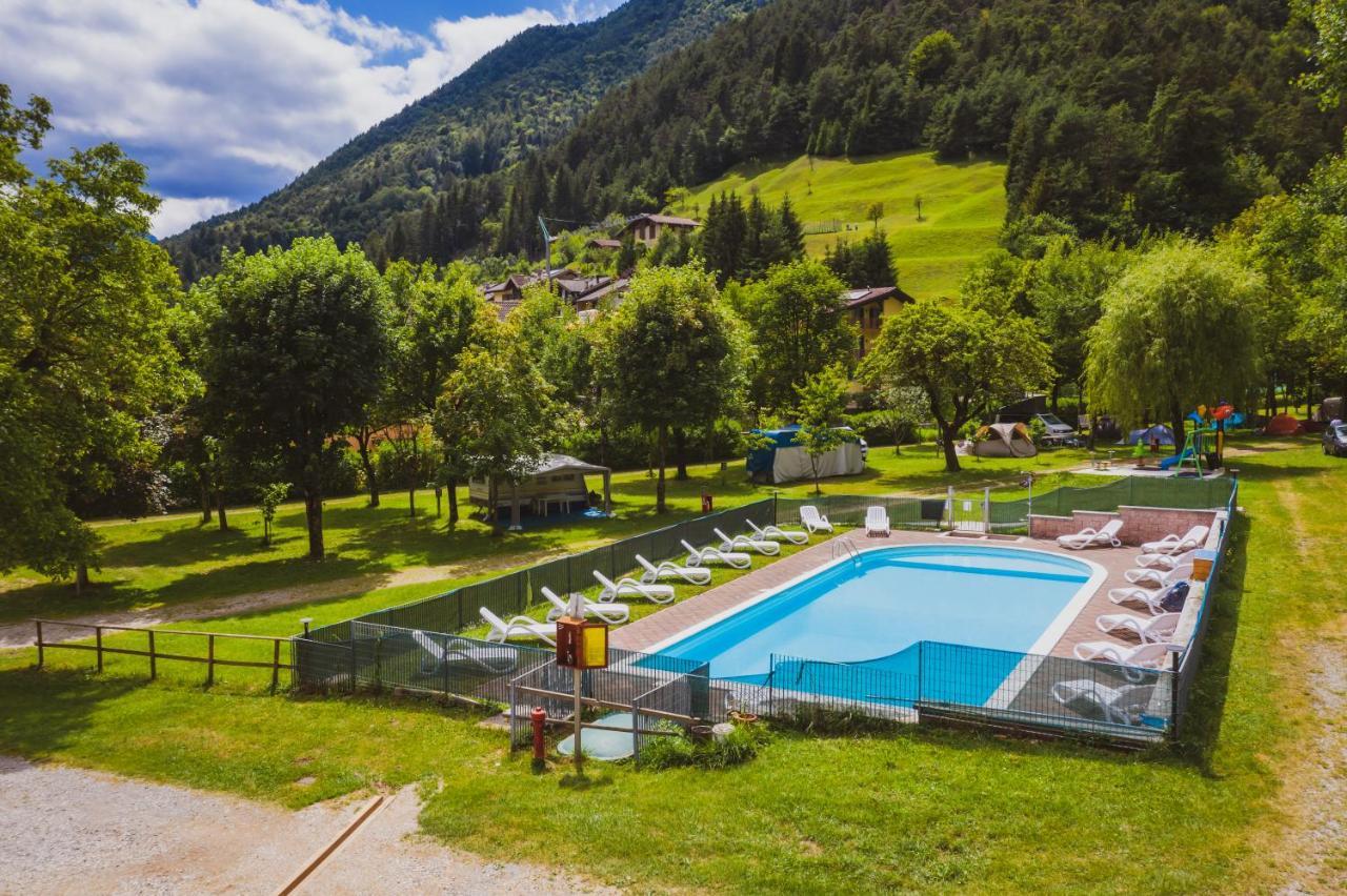 Albergo Casavecchia Tilliarn Exterior foto