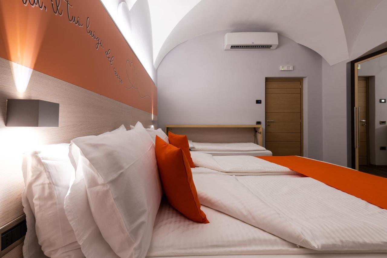 Albergo Casavecchia Tilliarn Exterior foto