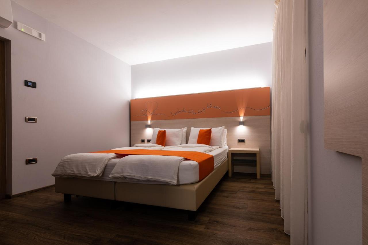Albergo Casavecchia Tilliarn Exterior foto