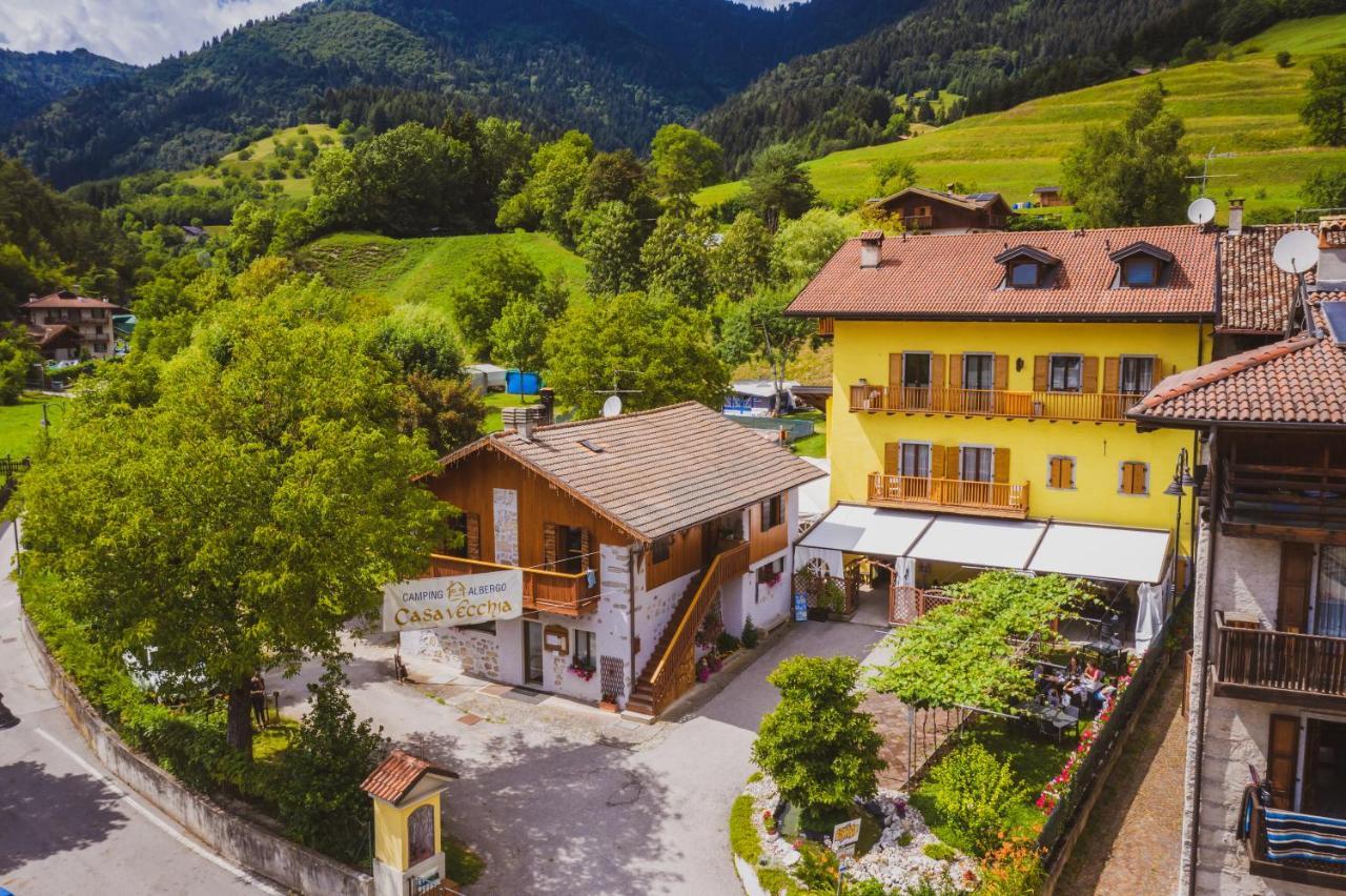 Albergo Casavecchia Tilliarn Exterior foto
