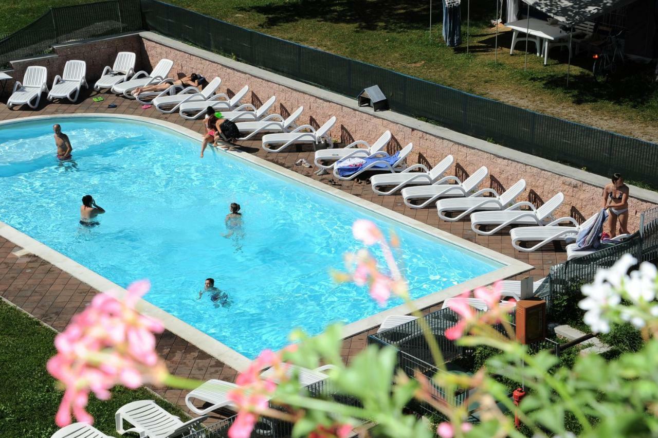 Albergo Casavecchia Tilliarn Exterior foto