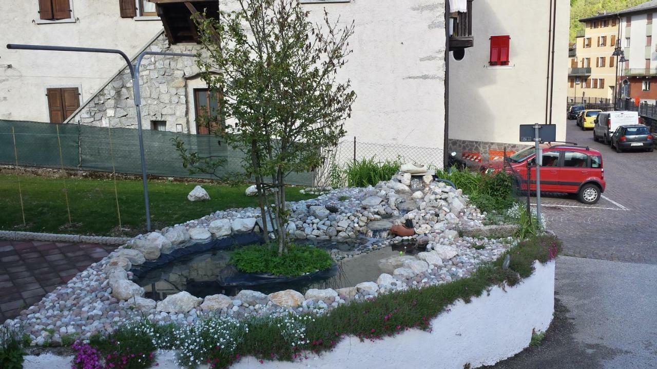 Albergo Casavecchia Tilliarn Exterior foto