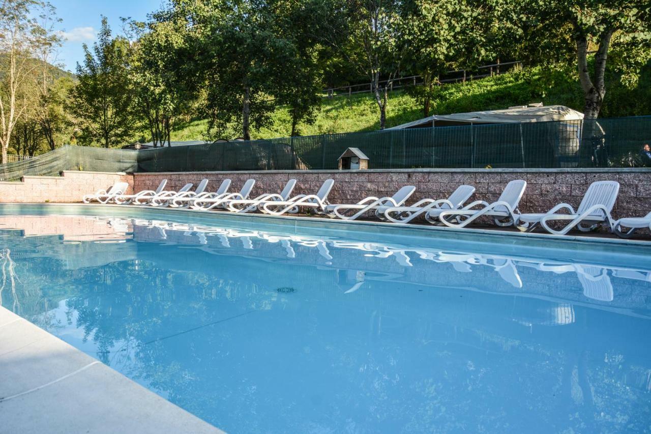 Albergo Casavecchia Tilliarn Exterior foto