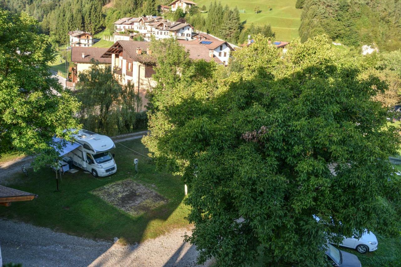 Albergo Casavecchia Tilliarn Exterior foto