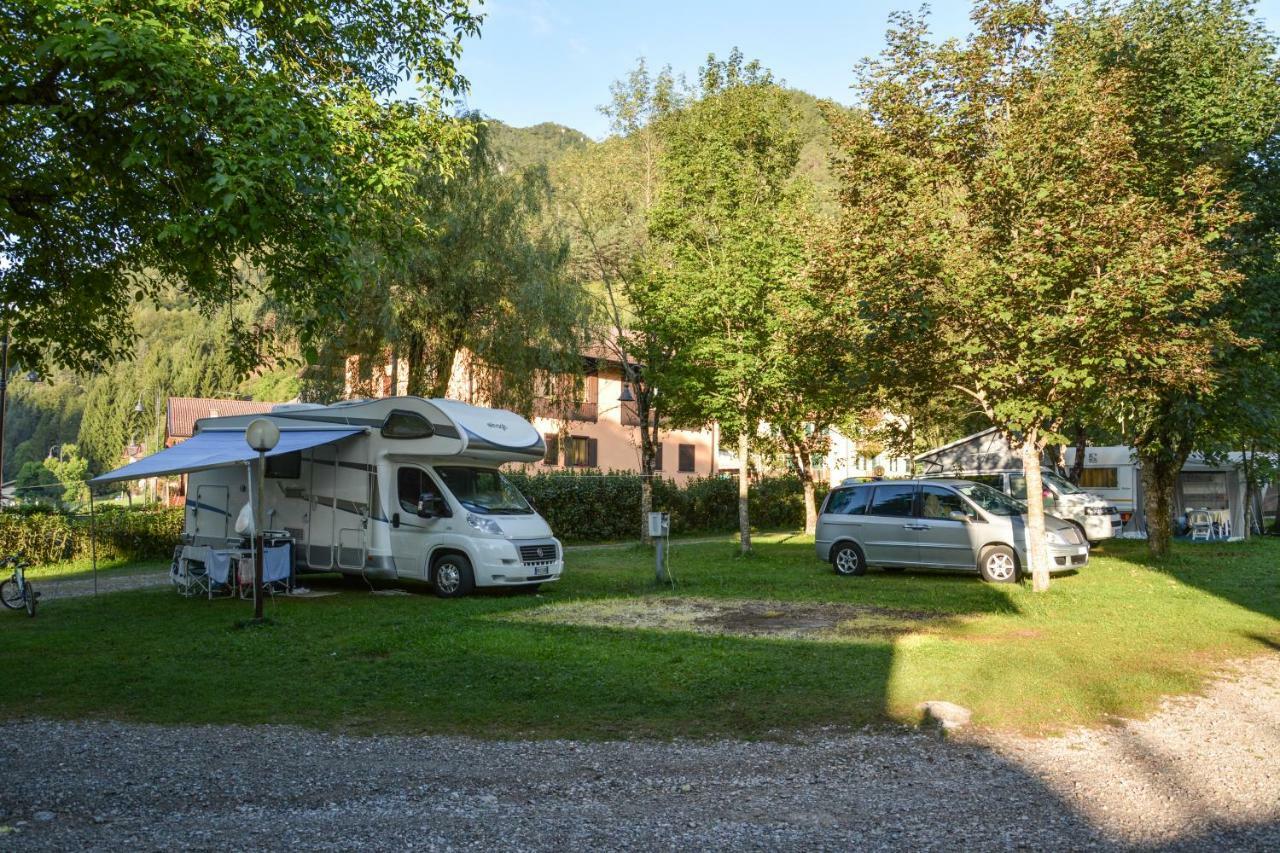 Albergo Casavecchia Tilliarn Exterior foto